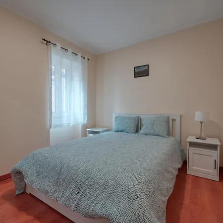 Cozy Cottage, 2br Terrace & Mountain Views Holiday home *