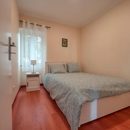Holiday home Cozy Cottage, 2br Terrace & Mountain Views *