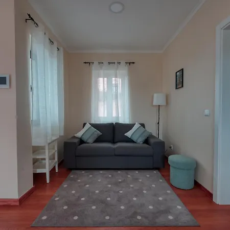 Cozy Cottage, 2br Terrace & Mountain Views * Santana (Madeira)