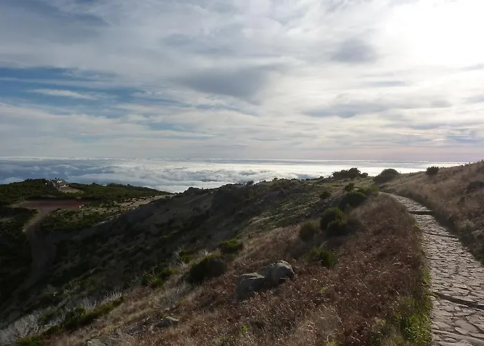 Cozy Cottage, 2br Terrace & Mountain Views